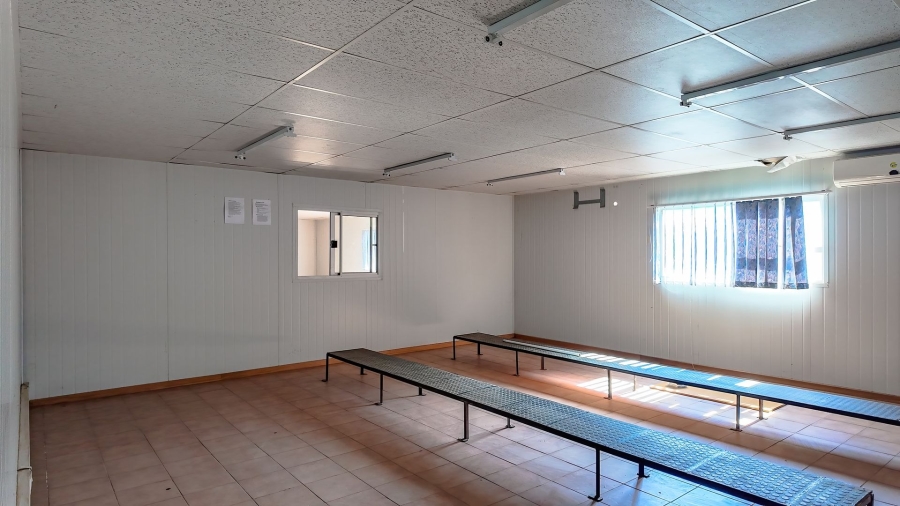 5 Bedroom Property for Sale in Rustenburg Rural North West